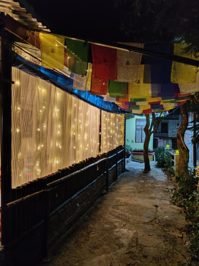 Moustache Mcleodganj McLeod Ganj Exterior foto